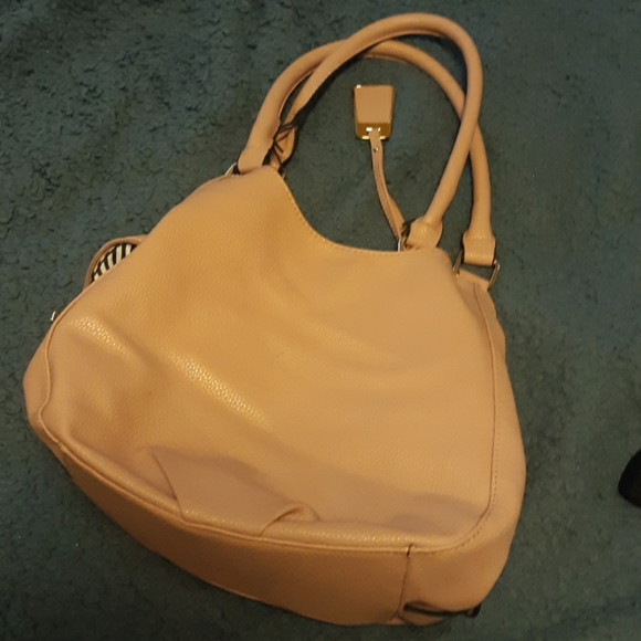 Kate&Alex Cuffaro - Picture 3 of 4